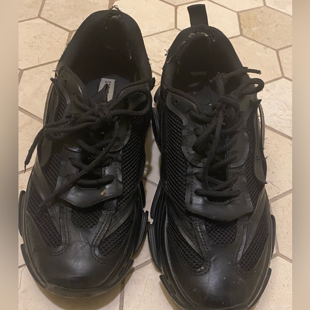 Steve Madden Chunky Black Shoes Platform